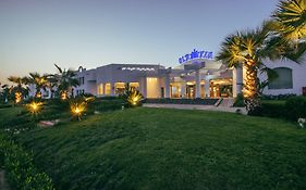 Old Vic Sharm Resort